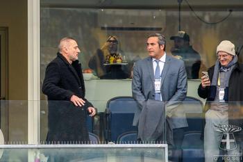 HELLAS: PIU' VENDE E PIU' SI INDEBITA. DOVE SONO FINITI I SOLDI?