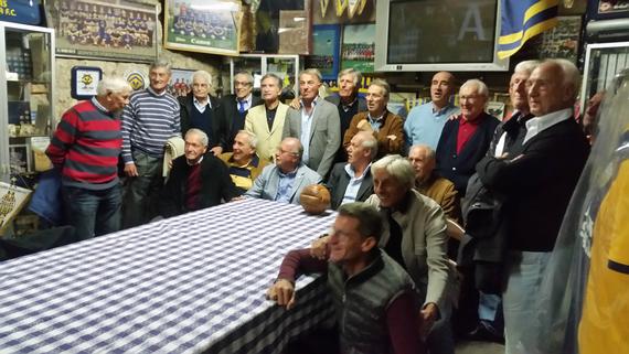 METTI UNA SERA A CENA...