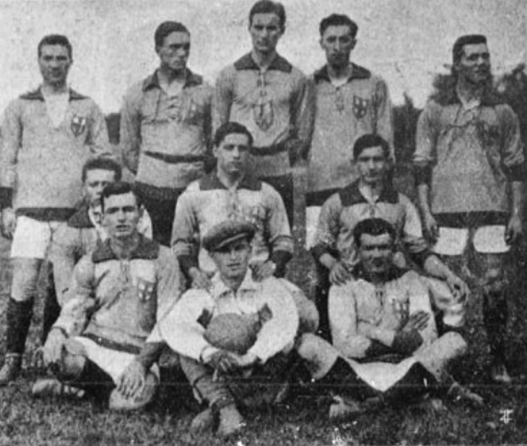 Una formazione dell'Hellas da Il football, novembre 1914