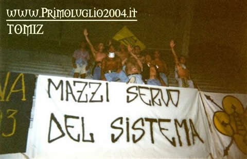 Striscione di contestazione